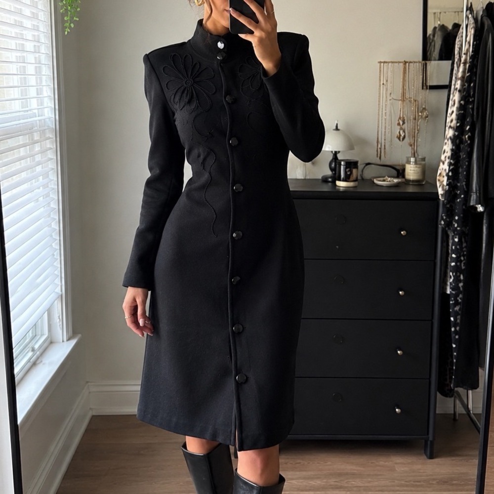 Liz Claiborne vtg Black Wool Blend Soutache Floral Button Front Dress coat M